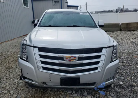 2015 Cadillac Escalade Luxury z USA, uszkodzony, nr VIN 1GYS4MKJ3FR519567